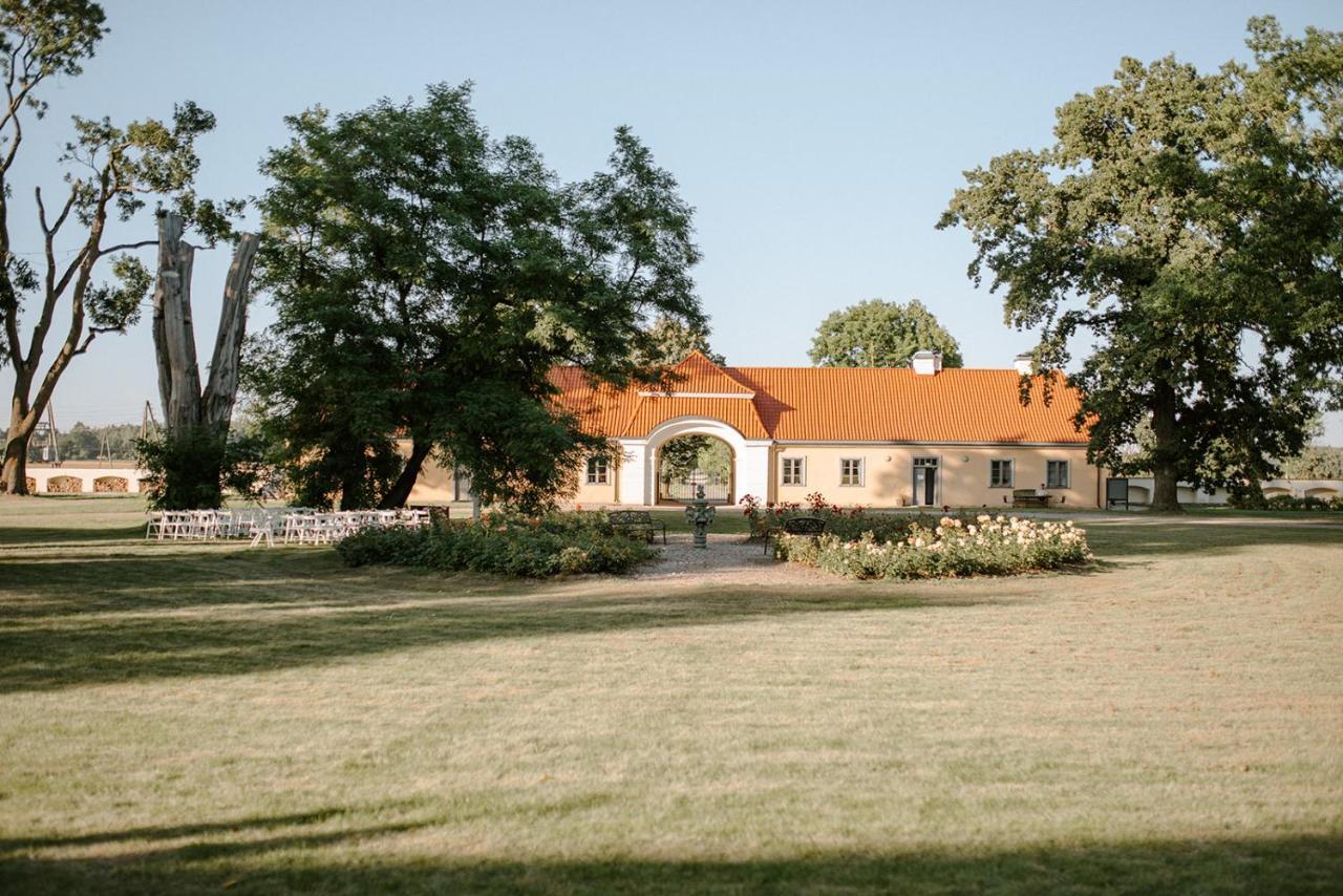 Hotel Blankenfeldes Muiza Tērvete Exterior foto